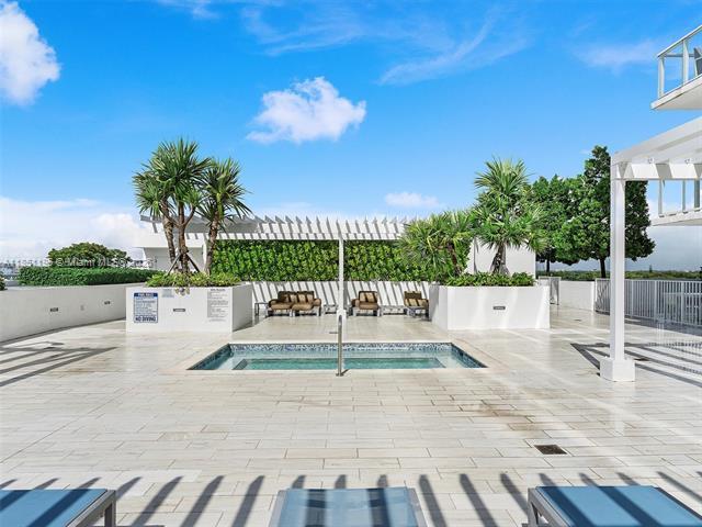 Building Photo - 4250 Biscayne Blvd