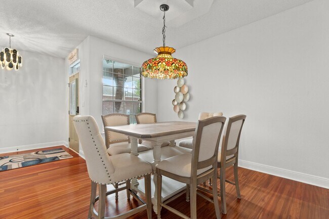 Building Photo - 8432 Millstream Dr
