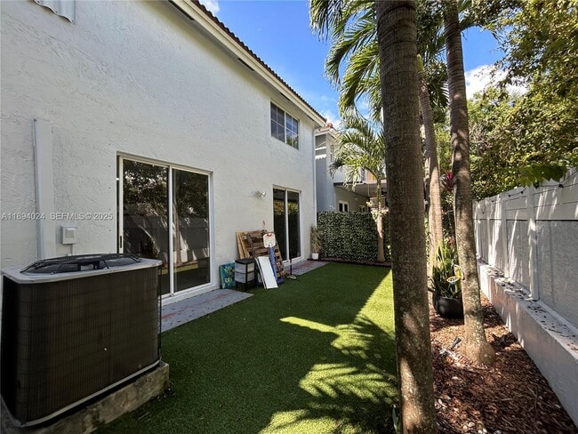 Building Photo - 8725 SW 158th Pl