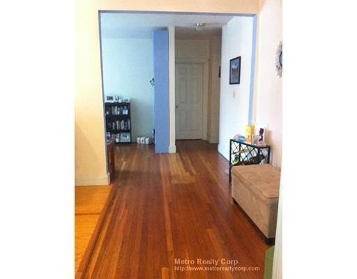 Building Photo - 52 Strathmore Rd