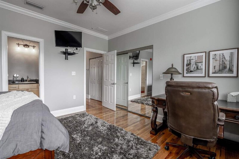 Building Photo - 415 St Francis St