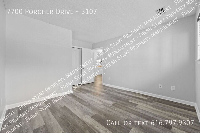 Building Photo - 7700 Porcher Dr