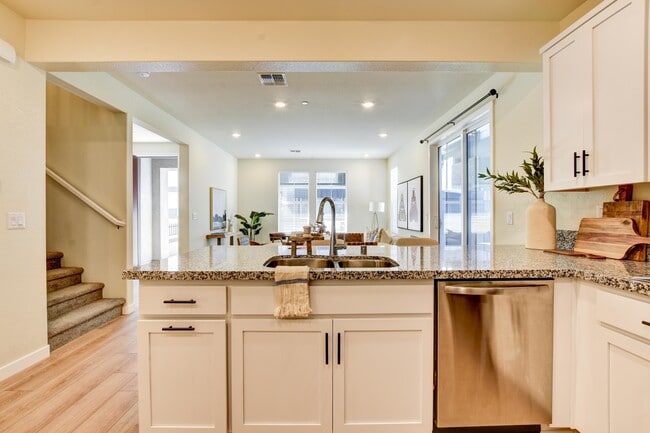Building Photo - 3525 Sparrow Ct