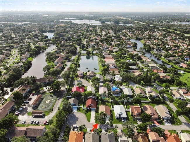 Building Photo - 4546 NW 7th Pl