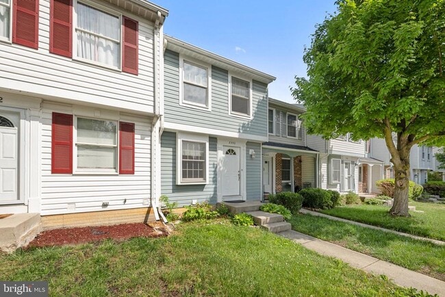 Building Photo - 8550 Blue Rock Ln