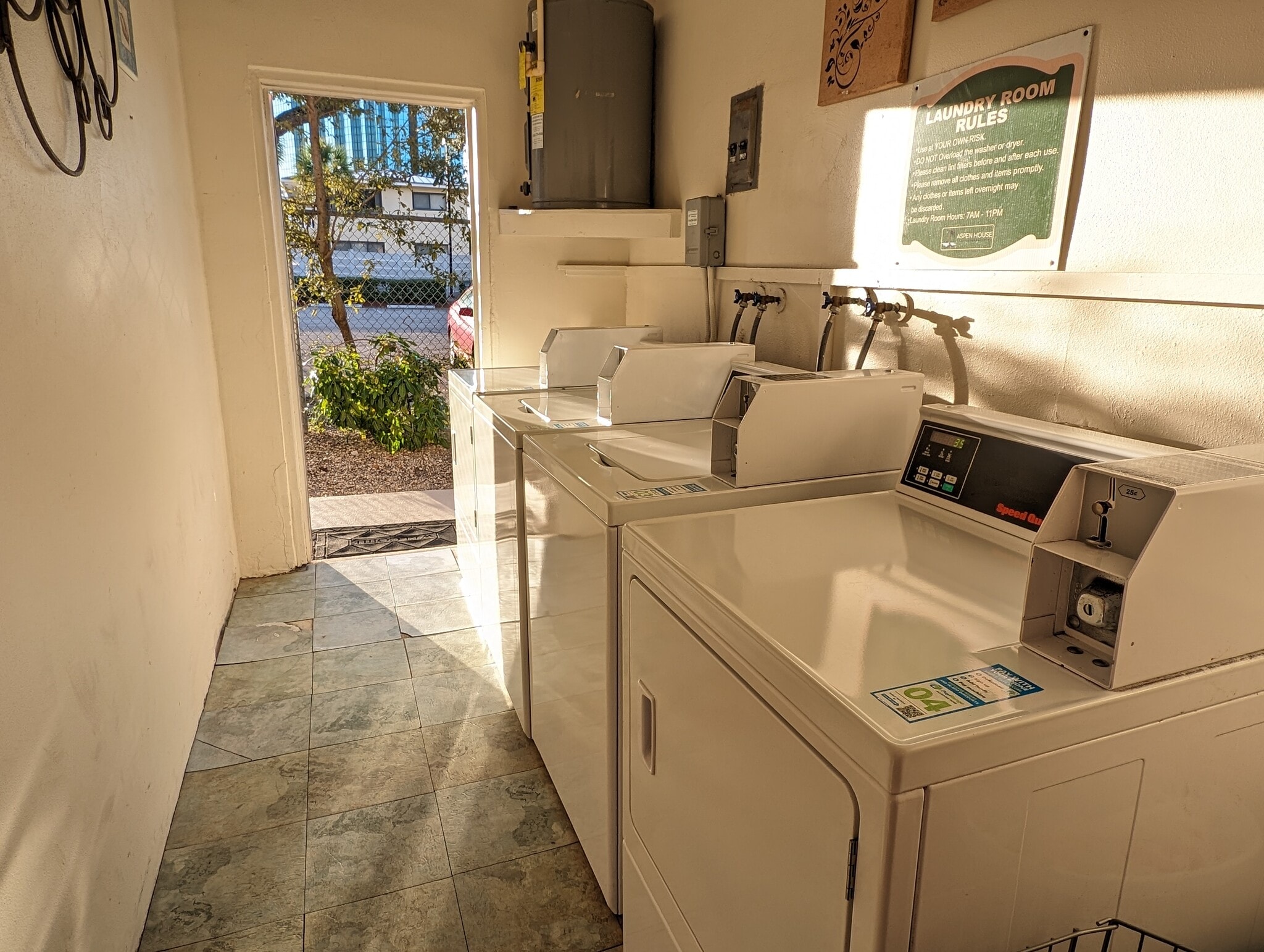Laundry Facility - 2451 NE 49th St