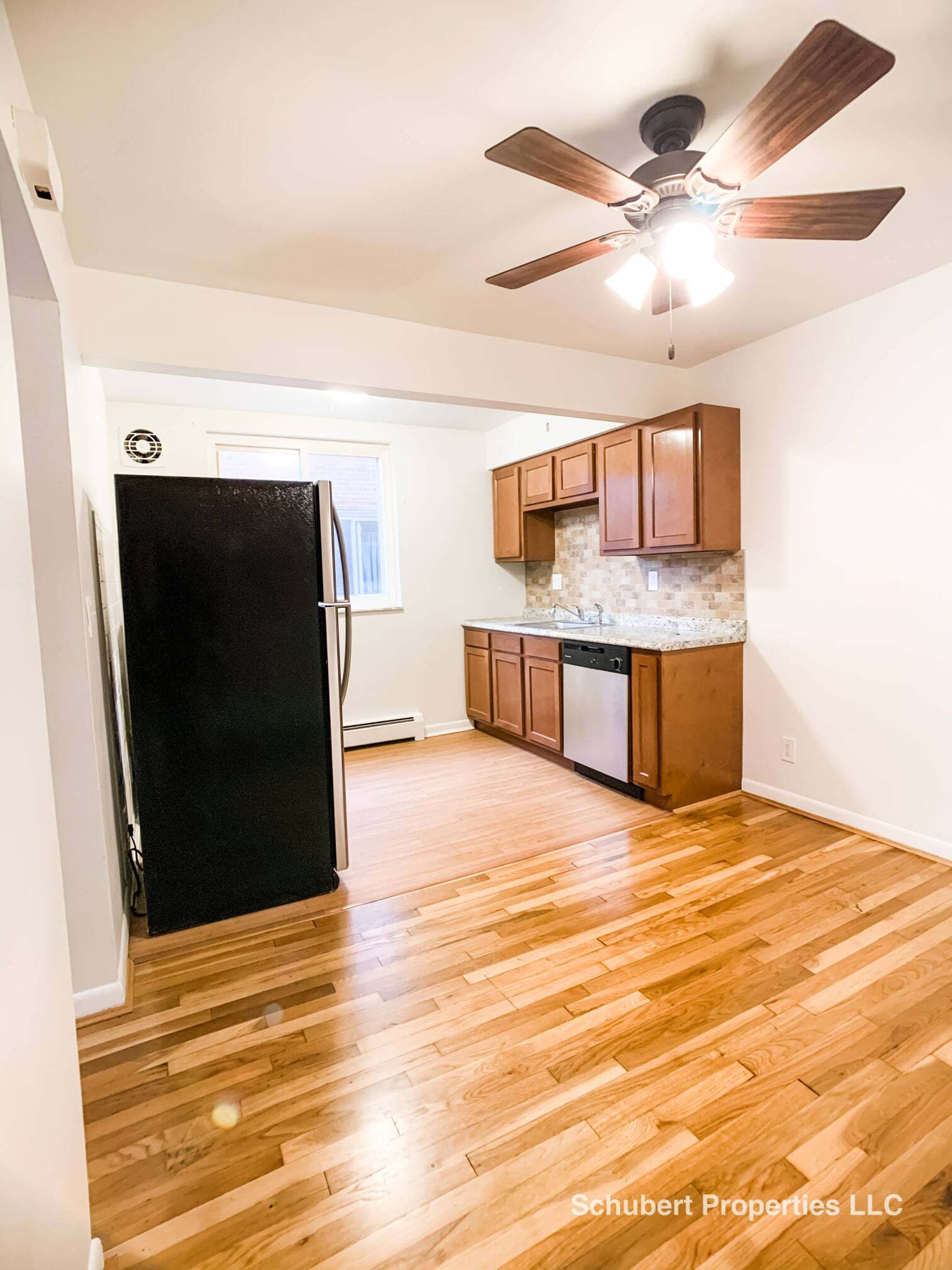Dining Room #5 - 3154 Schubert Ave