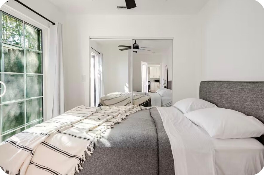 Building Photo - 12812 Greene Ave