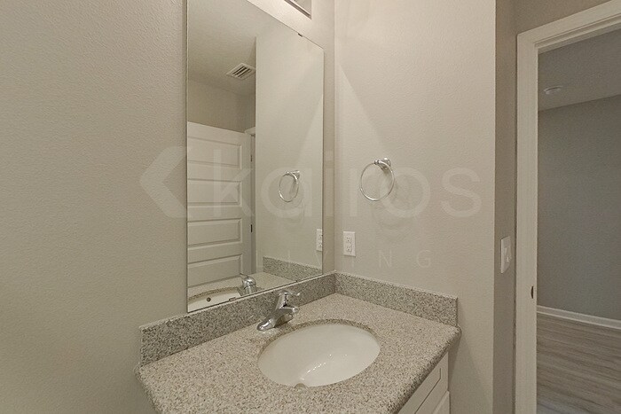 Building Photo - 373 Monarch Ln