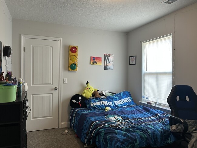 Building Photo - 345 Mcclelland Lp NE