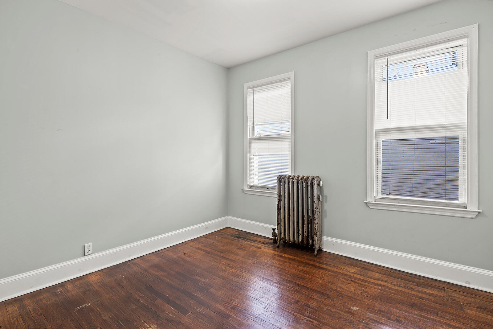 Building Photo - 69 Cedar Ave