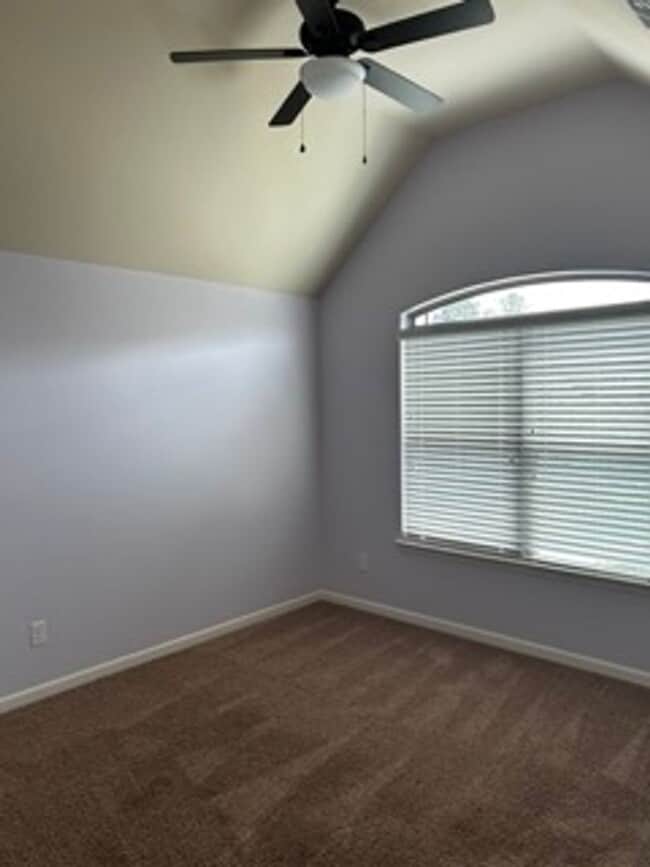 Building Photo - Spacious 5BR/4BA Home in Desirable Lexington Neighborhood – Bright Layout, Great Storage & Prime ...