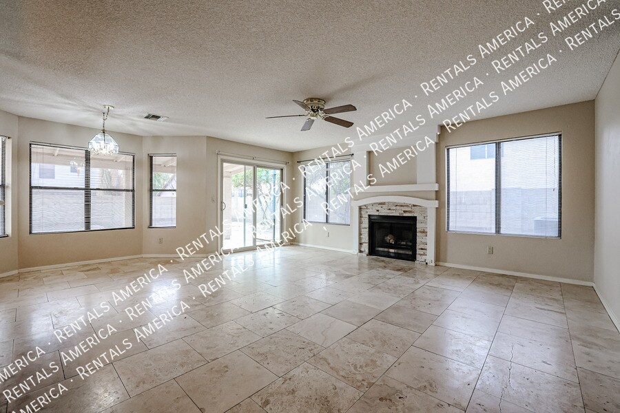 Building Photo - 7395 W Kerry Way