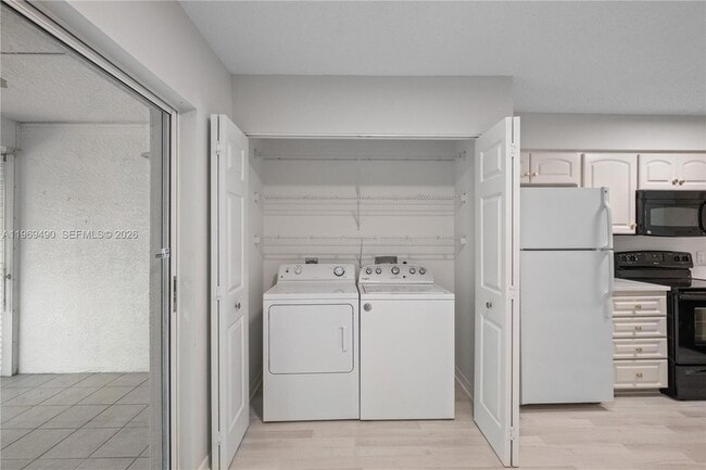 Building Photo - 3930 Leeward Passage Ct