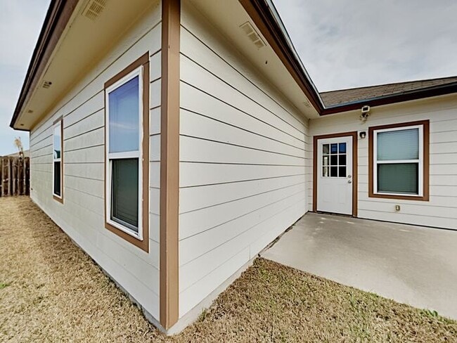 Building Photo - No Application Fees*