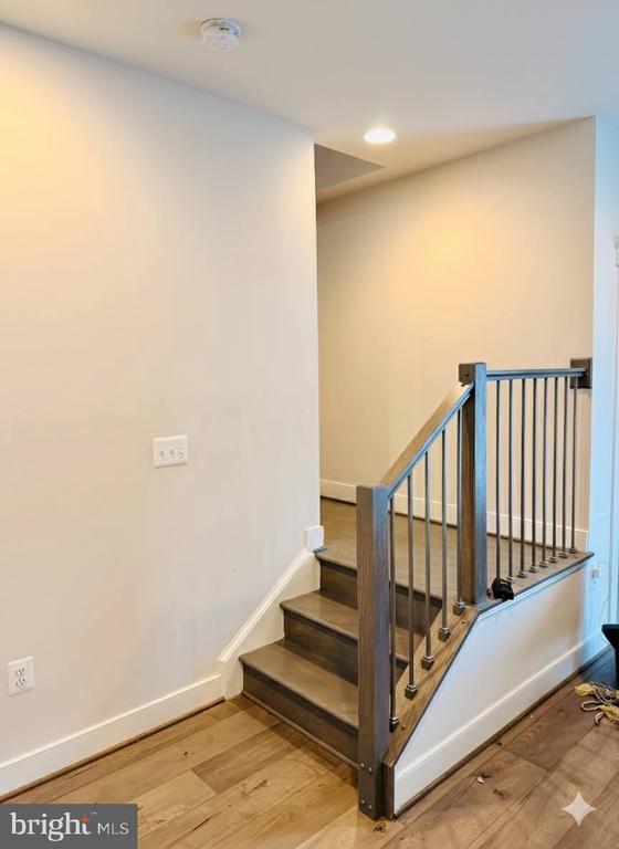 Building Photo - 3400 Landing Way