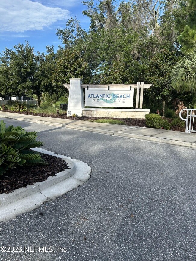 Building Photo - 1186 Beach Dune Dr