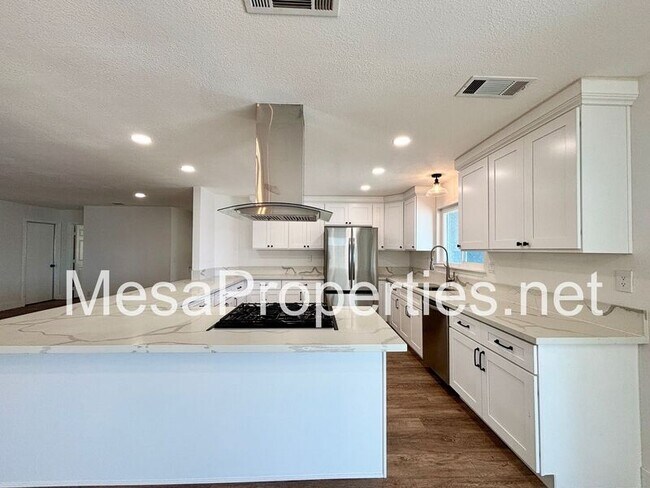 Building Photo - 13626 Sea Gull Dr