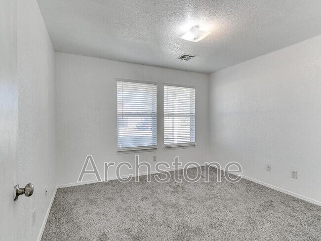 Building Photo - 5508 Del Creek Rd