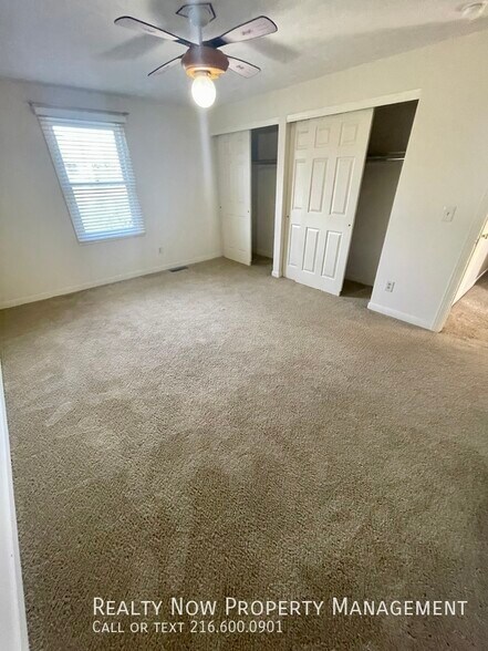 Building Photo - 32467 S Roundhead Dr