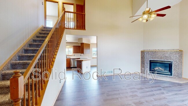 Building Photo - 4770 Beechvale Dr