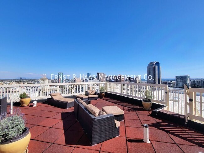 Building Photo - 315 W 3rd St