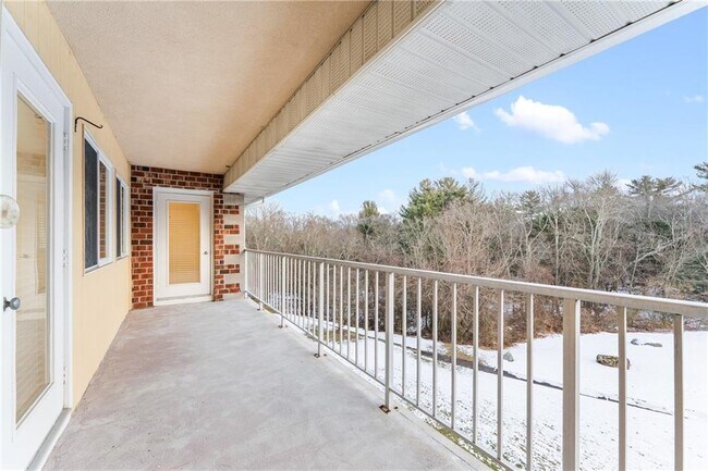 Building Photo - 30 Argyle Ave