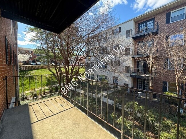 Building Photo - 426 N Armistead St