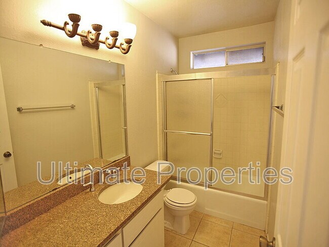 Building Photo - 8445 N 47th Dr
