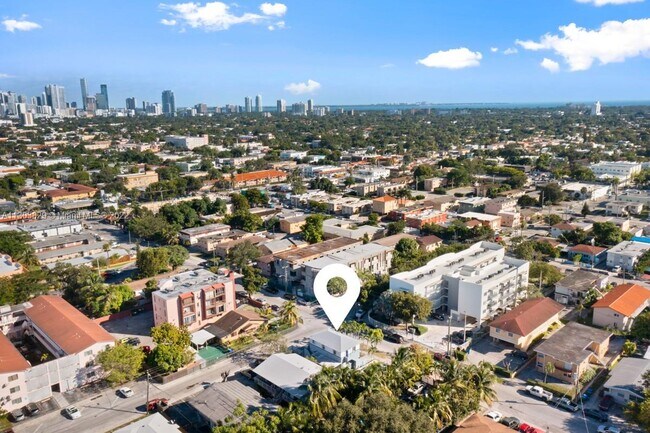 Building Photo - 1801 SW 5th St