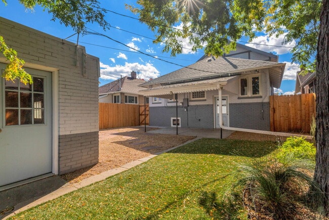 Building Photo - 3135 W 44th Ave