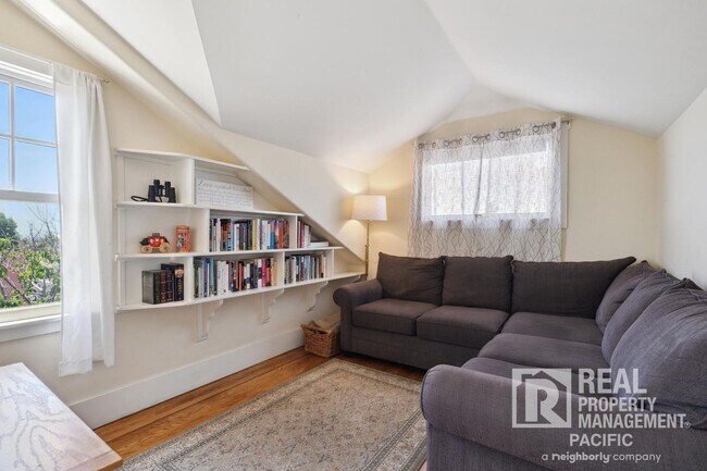 Building Photo - Beautiful North Berkeley Craftsman with Bay View