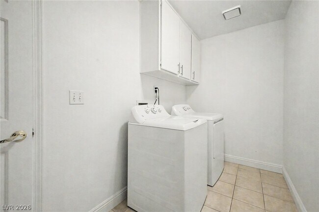 Building Photo - 7417 W Fort Wilkins Dr