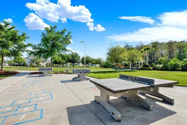 Building Photo - 16930 Storyline Dr