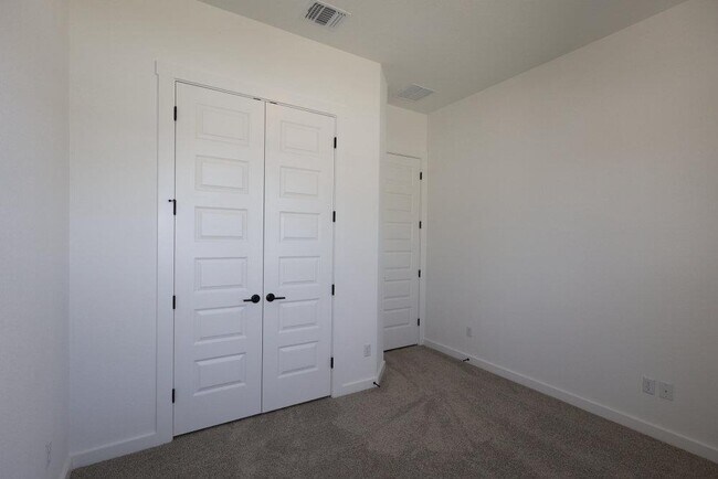 Building Photo - 2728 Cressman Cv