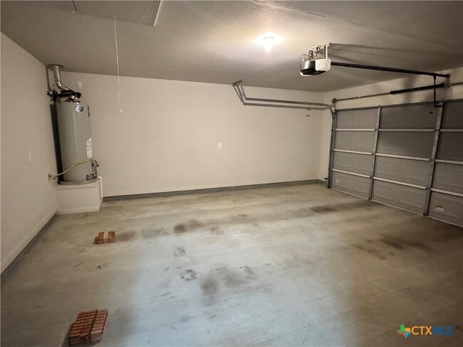 Building Photo - 909 2nd St