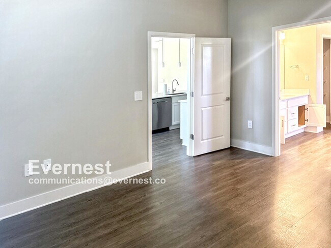 Building Photo - 4336 Las Almanos Ave