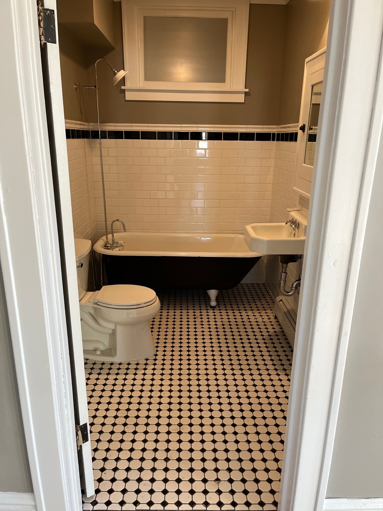 Building Photo - 415 E Saint Germain St