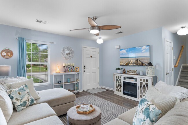 Building Photo - 161 Barclay Dr