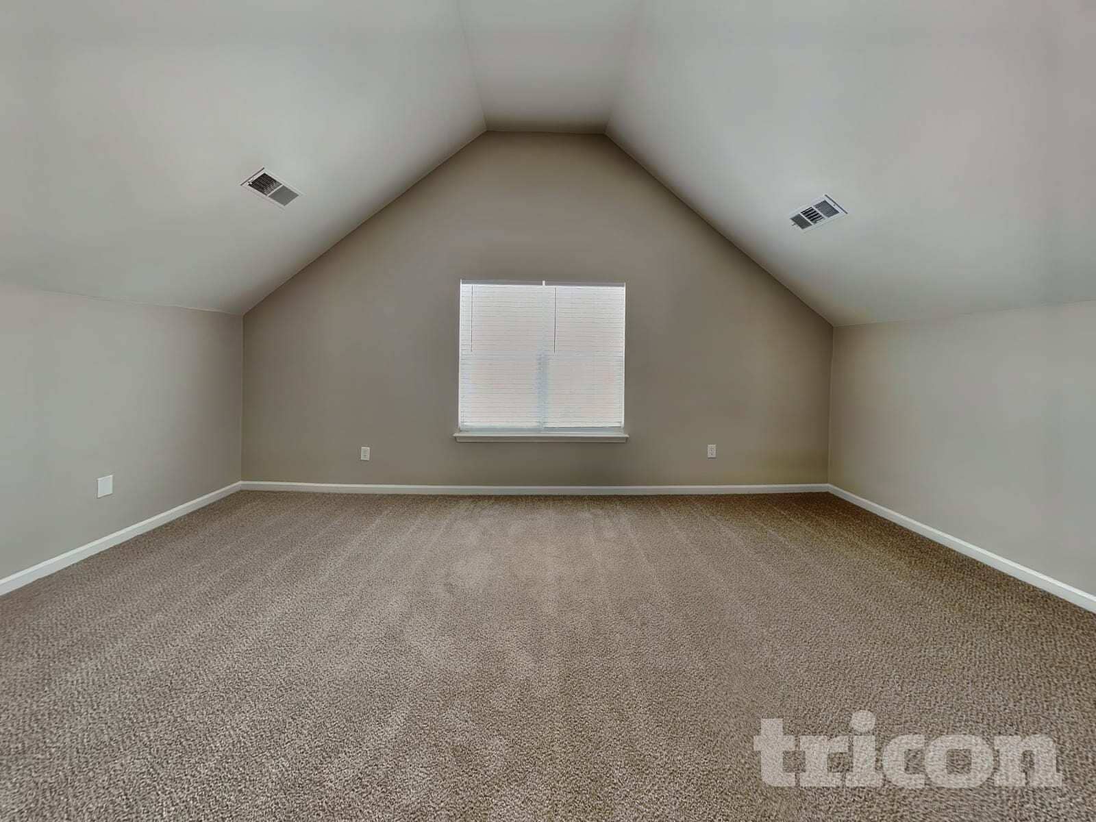 Building Photo - 5819 Twin Brook Dr