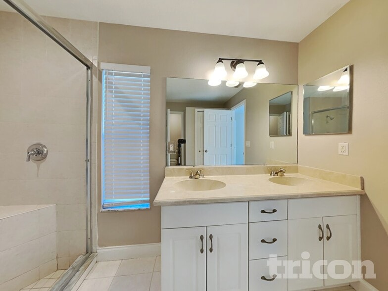 Building Photo - 55 Russo Dr