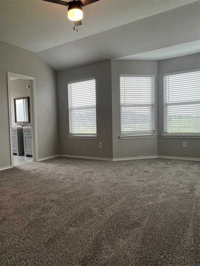 Building Photo - 12035 Duane St