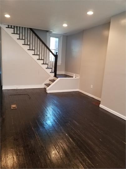 Building Photo - 221 S Harrison St