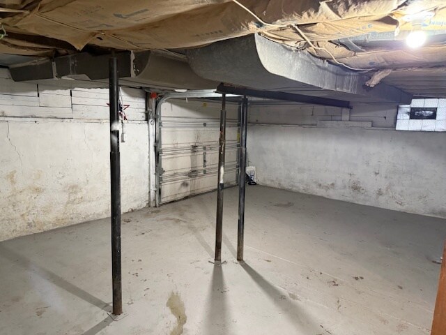 Building Photo - 3343 Waterside Dr