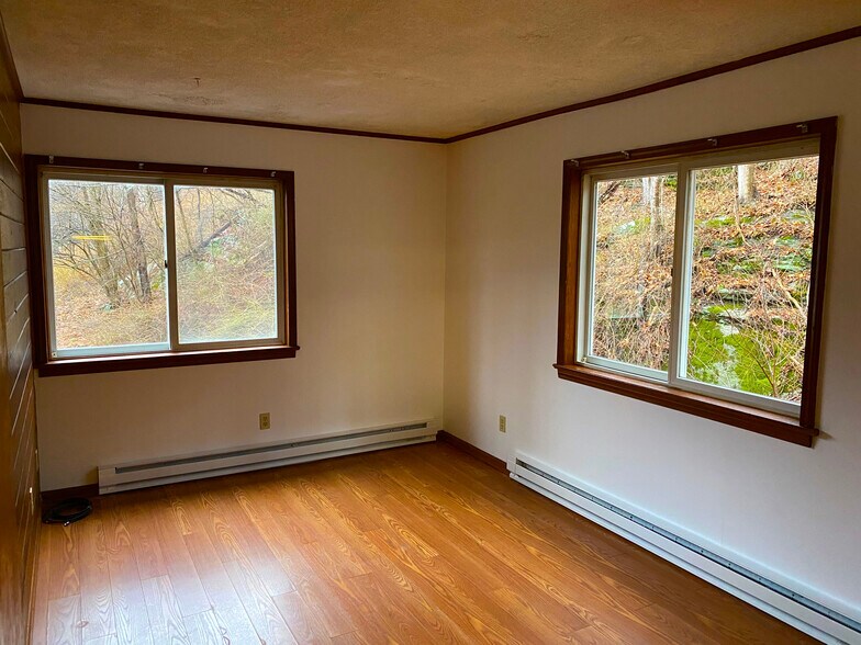 Building Photo - 36 Sanfordtown Rd