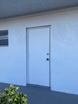 Building Photo - 4311 Crystal Lake Dr