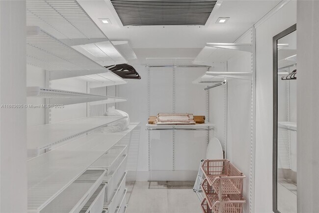 Building Photo - 5401 Collins Ave