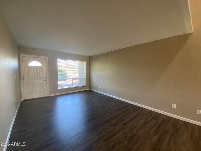 Building Photo - 3431 W Helena Dr