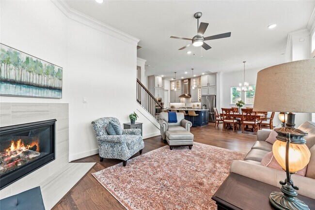 Building Photo - 3503 Kensington Gdns Ln