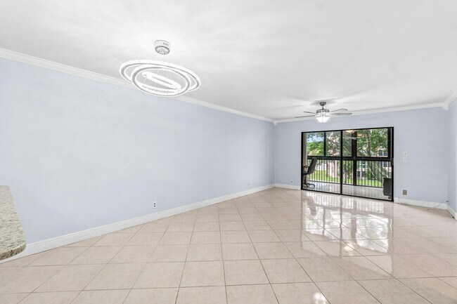 Building Photo - 14475 Strathmore Ln
